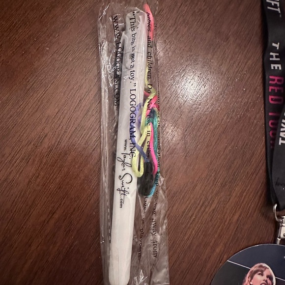 Taylor Swift bundle - Picture 3 of 7